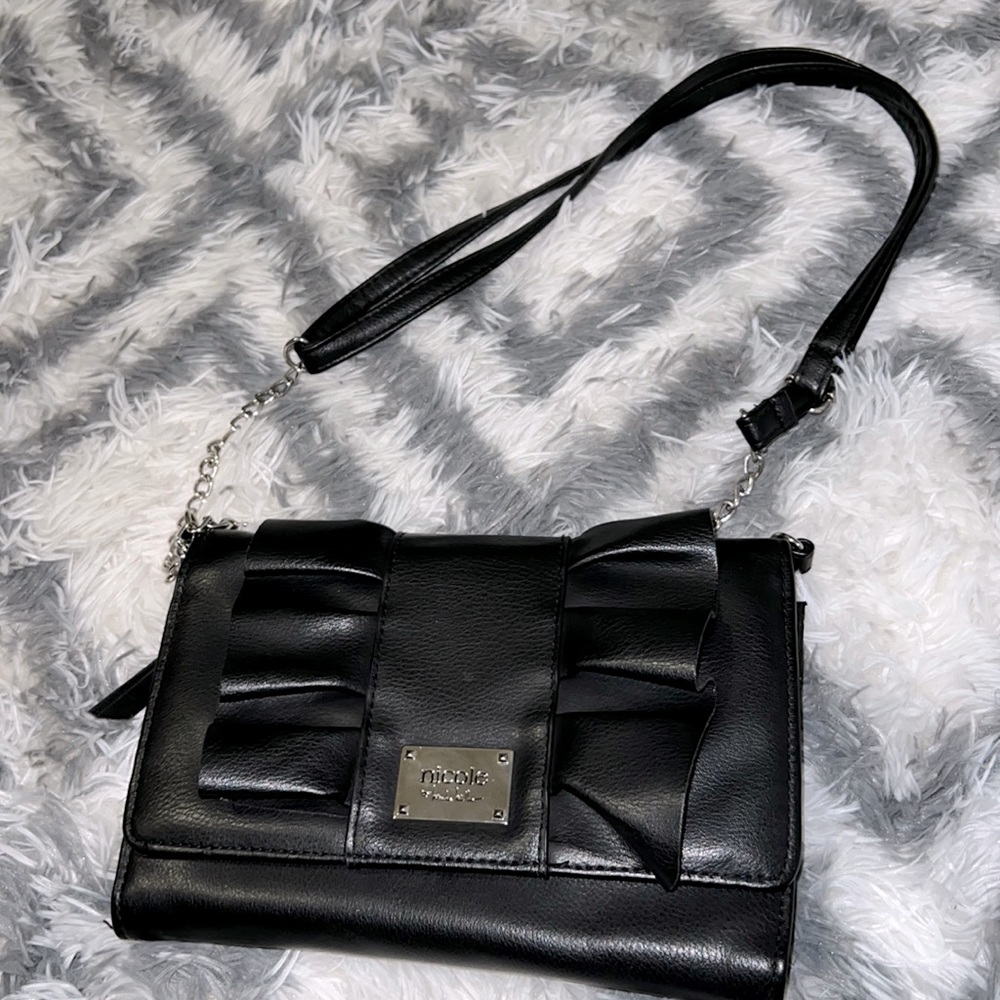 Black crossbody clutch